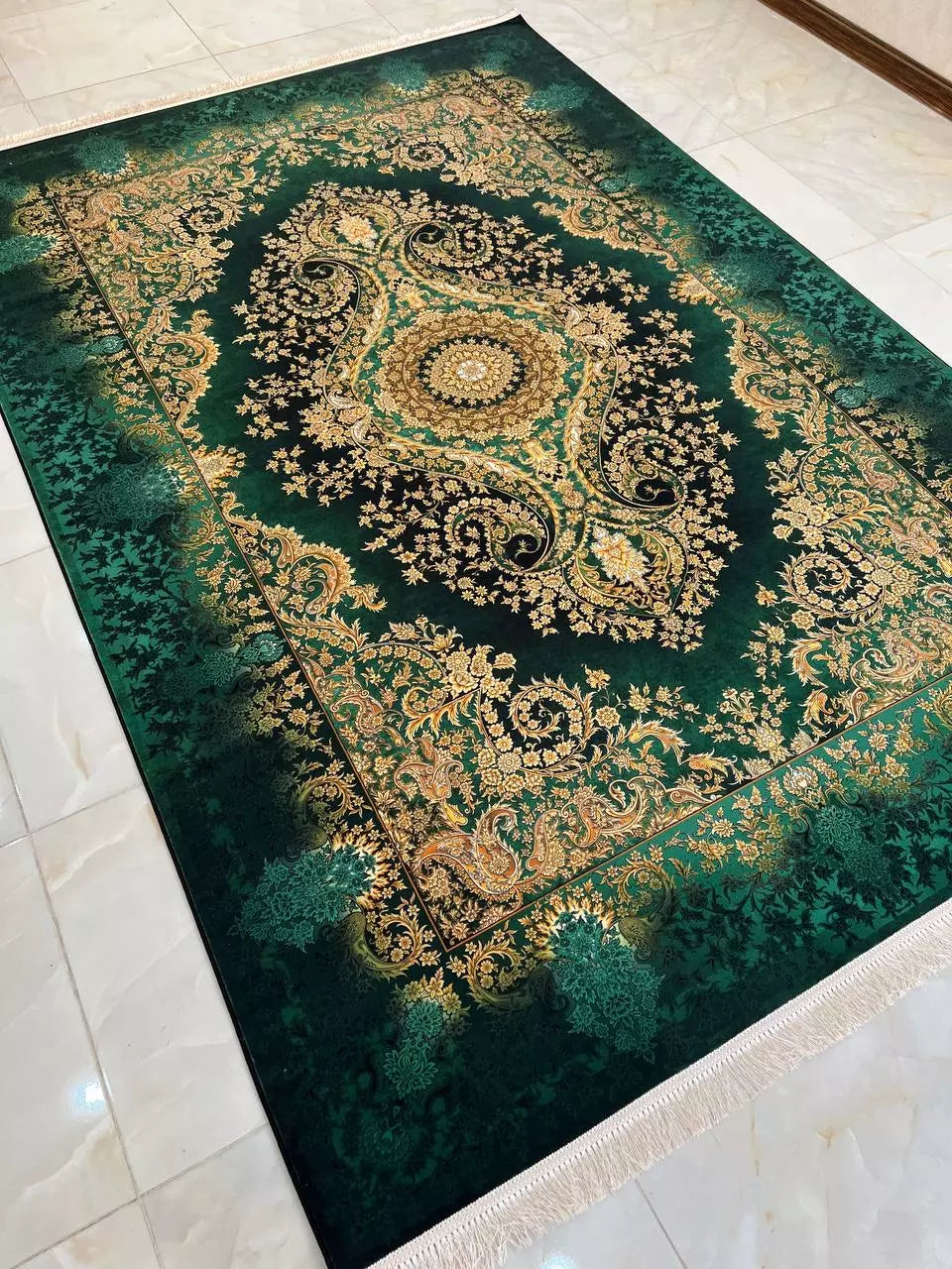 1200 Shana Neo Classic Rug Code 006052 Green